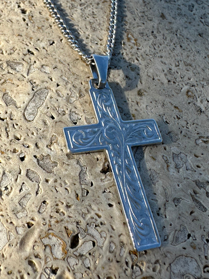 Collana Croce Ricamo